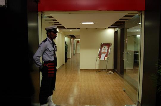 Hotel Royal Regency Bori  外观 照片