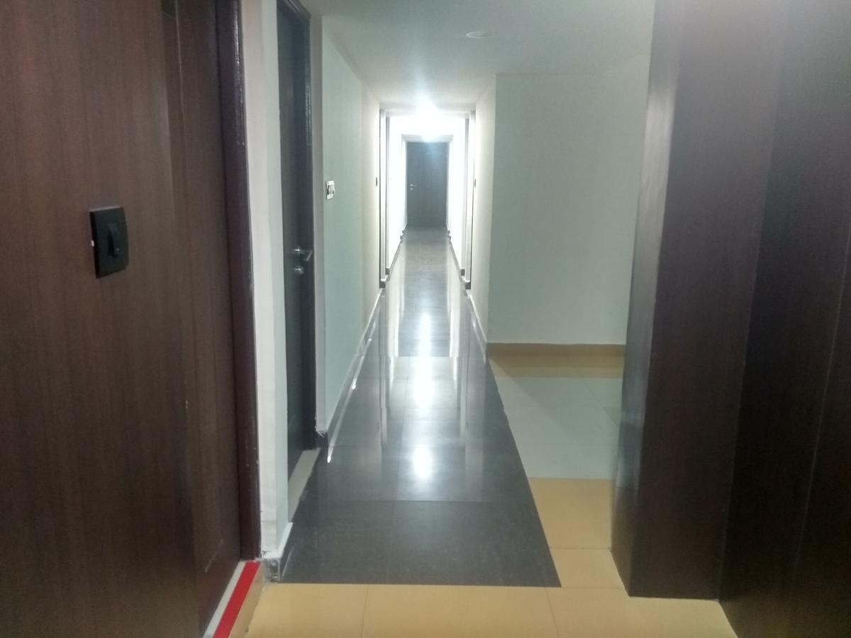 Hotel Royal Regency Bori  外观 照片
